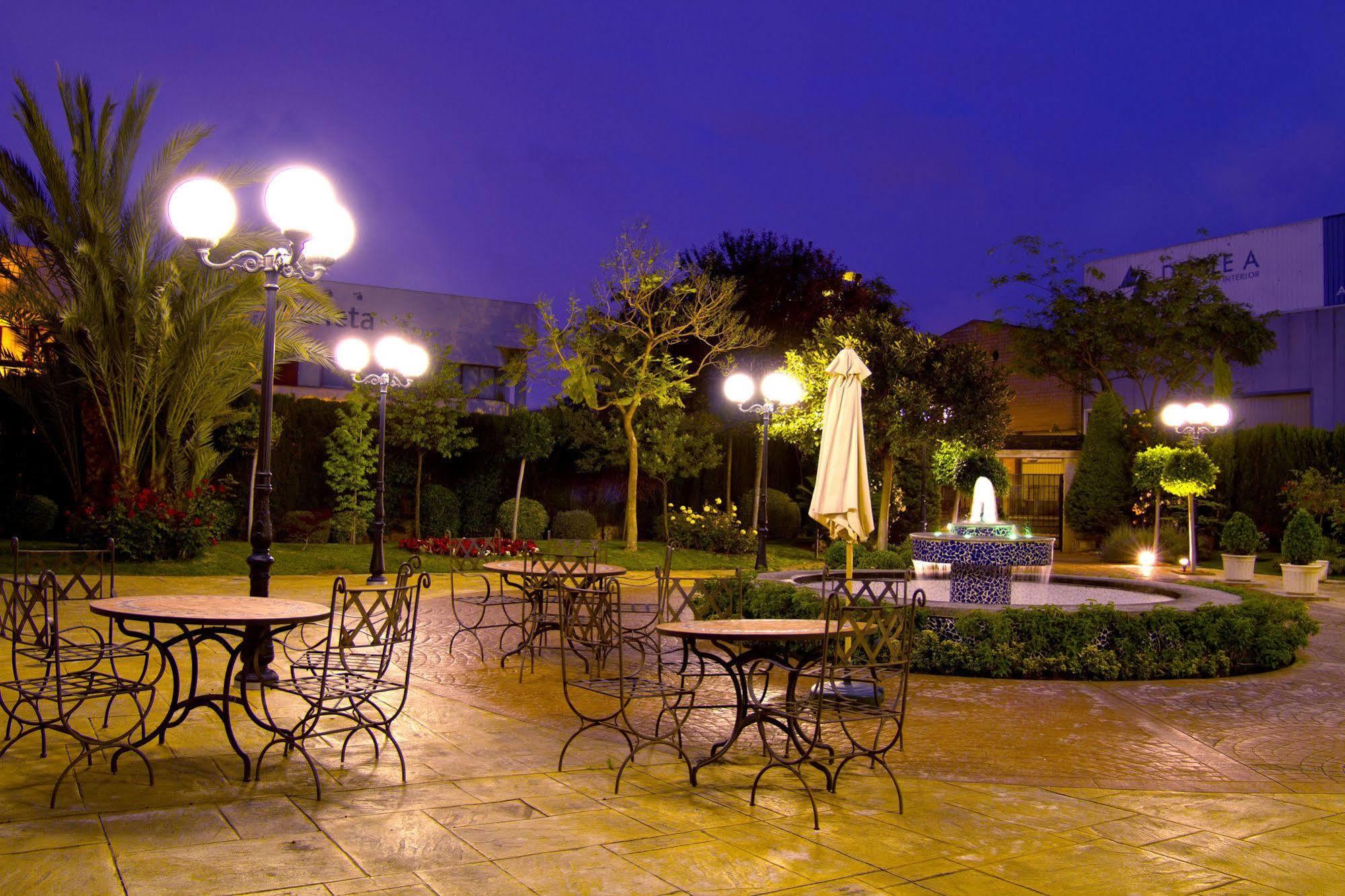 Checkin Valencia Ciscar Hotel Picanya Kültér fotó
