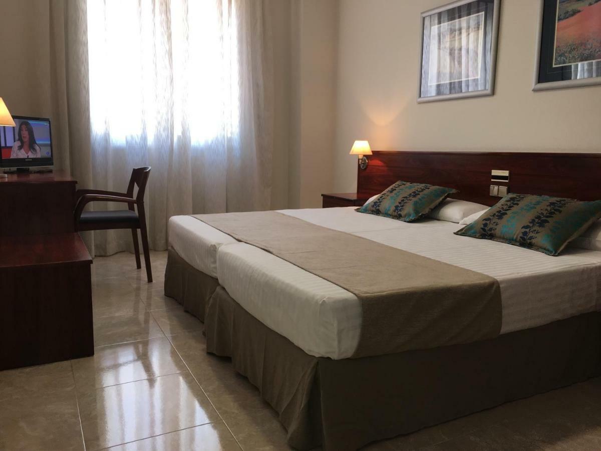 Checkin Valencia Ciscar Hotel Picanya Kültér fotó